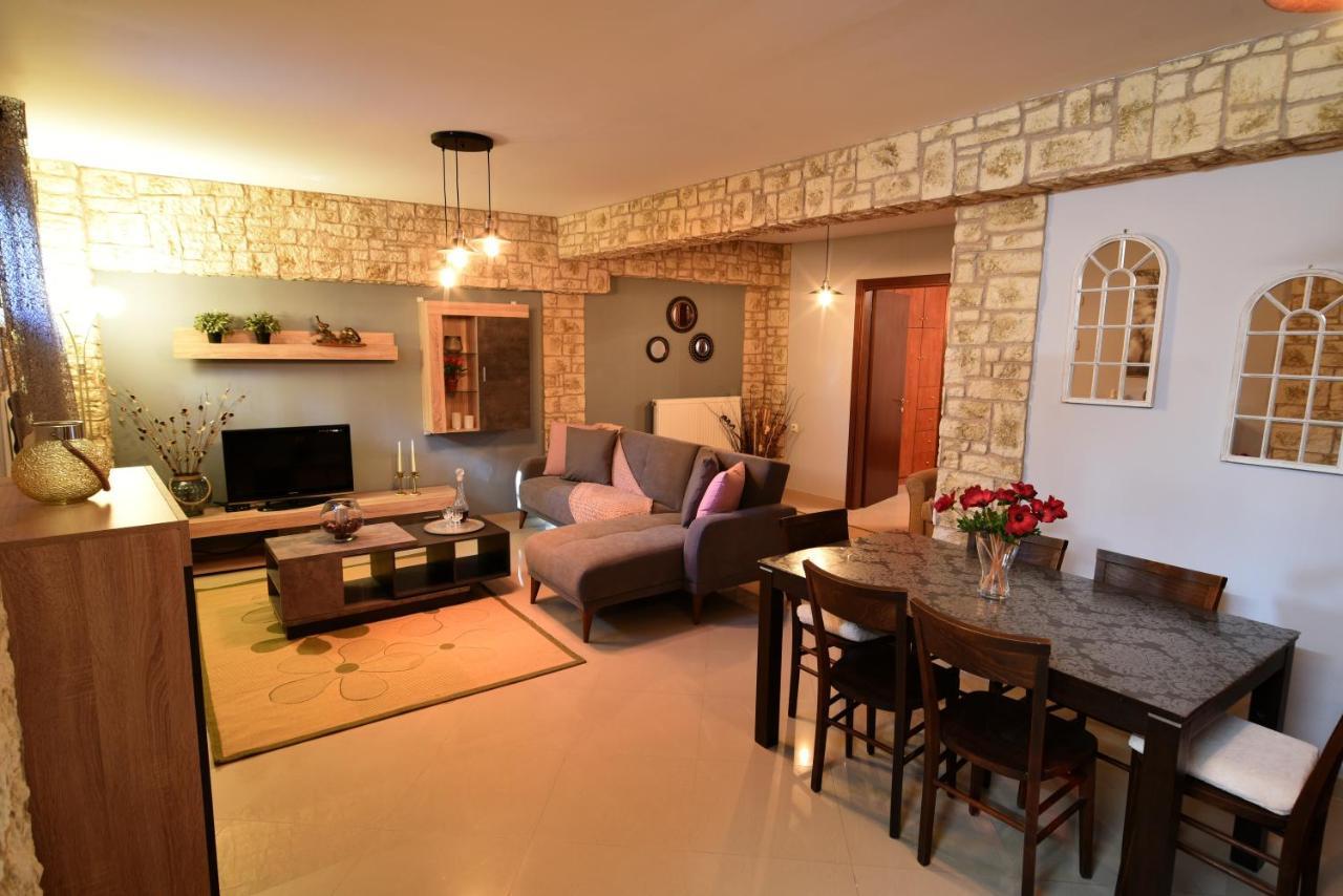 In The Castle - House Apartment Ioannina Luaran gambar